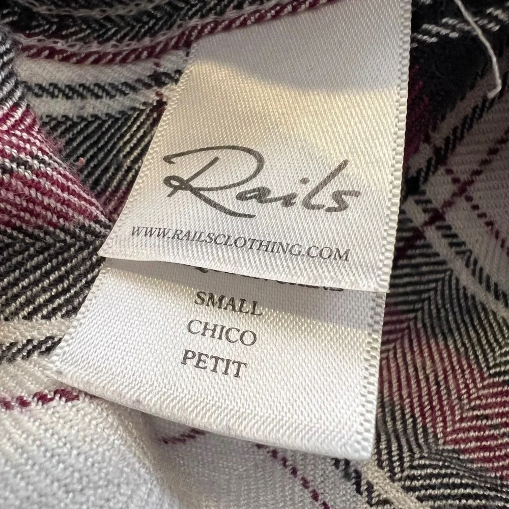 Rails | Plaid‎ Plum Navy White Button Down Shirt Size Small Grunge Y2K Inspired